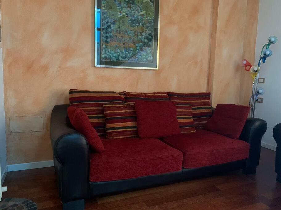 Appartamento Andrew'S House Con Parcheggio Privato Αντζόλα ντελ Εμίλια Εξωτερικό φωτογραφία