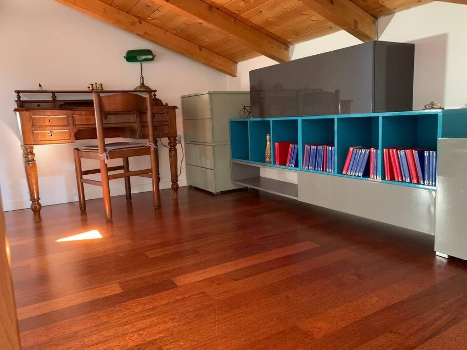 Appartamento Andrew'S House Con Parcheggio Privato Αντζόλα ντελ Εμίλια Εξωτερικό φωτογραφία