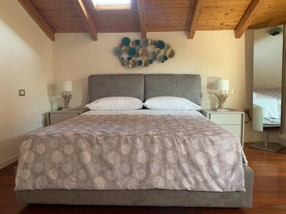 Appartamento Andrew'S House Con Parcheggio Privato Αντζόλα ντελ Εμίλια Εξωτερικό φωτογραφία