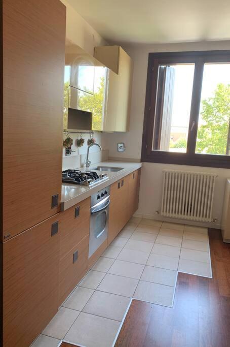 Appartamento Andrew'S House Con Parcheggio Privato Αντζόλα ντελ Εμίλια Εξωτερικό φωτογραφία