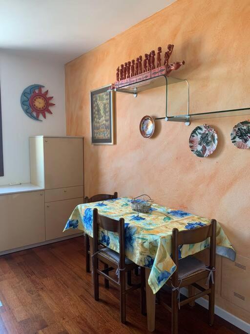 Appartamento Andrew'S House Con Parcheggio Privato Αντζόλα ντελ Εμίλια Εξωτερικό φωτογραφία