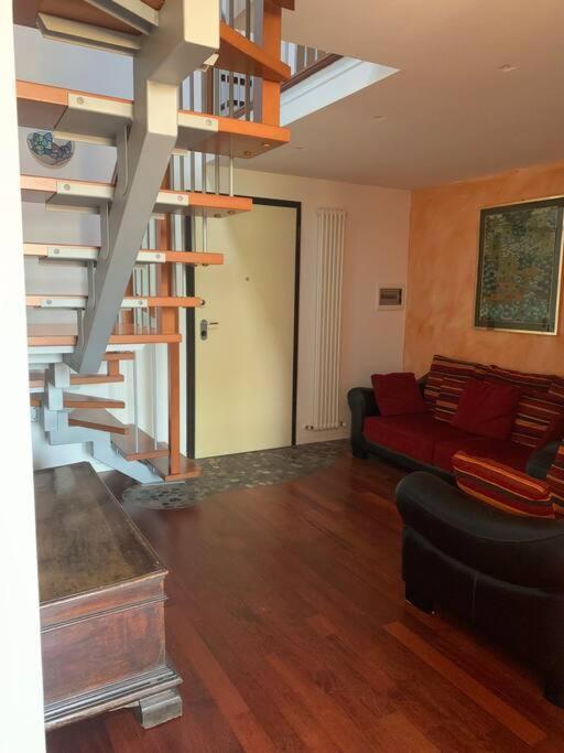 Appartamento Andrew'S House Con Parcheggio Privato Αντζόλα ντελ Εμίλια Εξωτερικό φωτογραφία